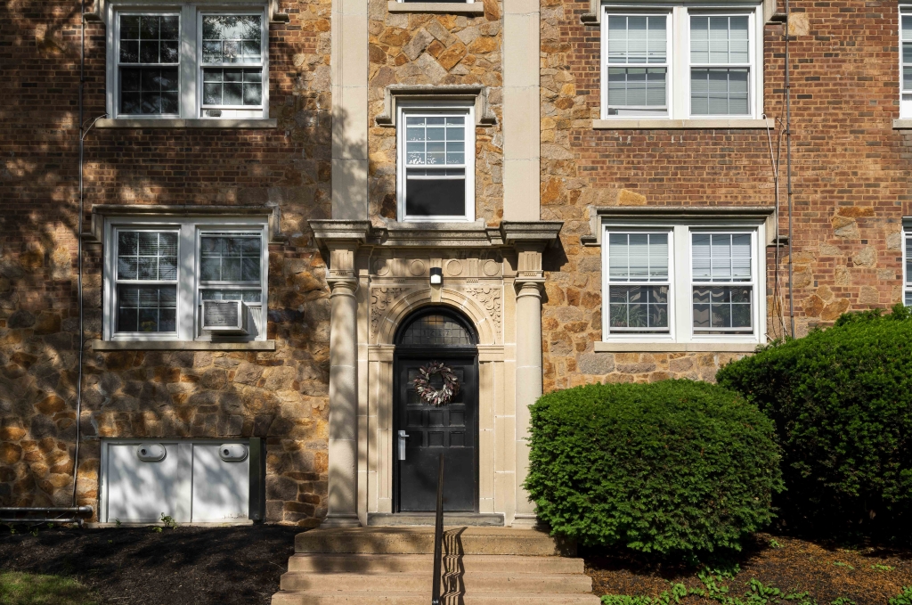 Whitney Avenue in Hamden, CT PMC Property Group Apartments
